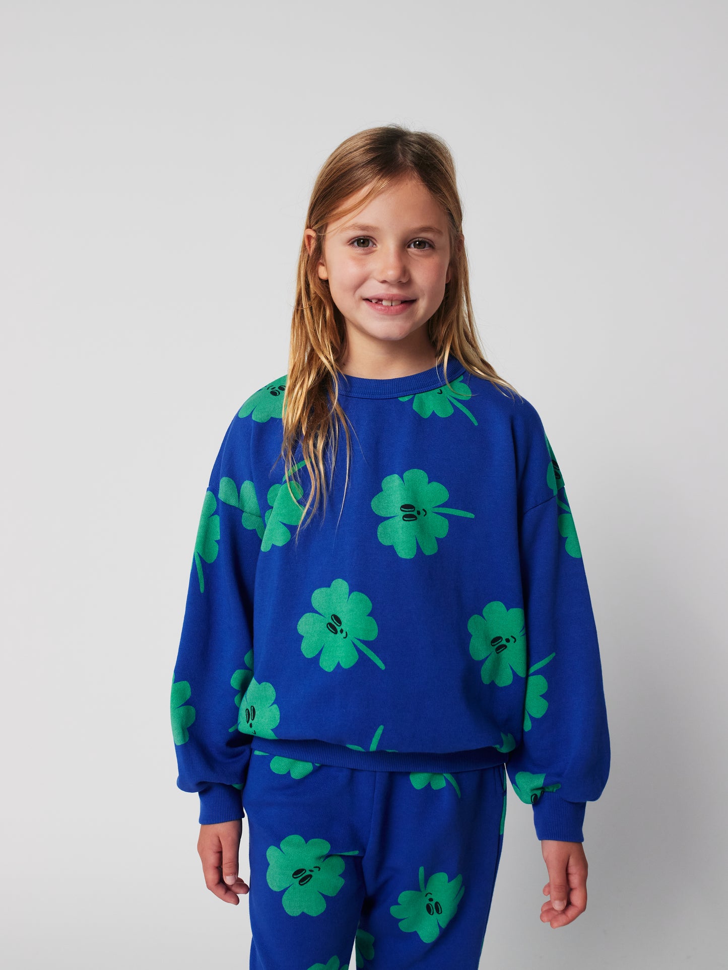 Bobo Choses LUCKY CLOVER all over sweatshirt blue