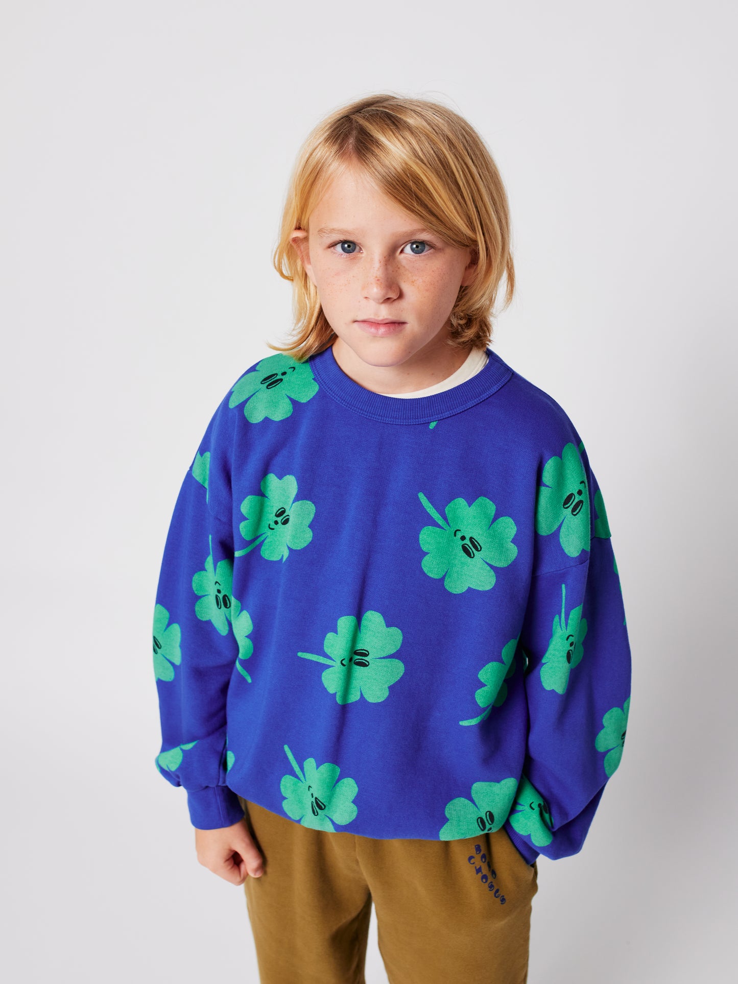 Bobo Choses LUCKY CLOVER all over sweatshirt blue