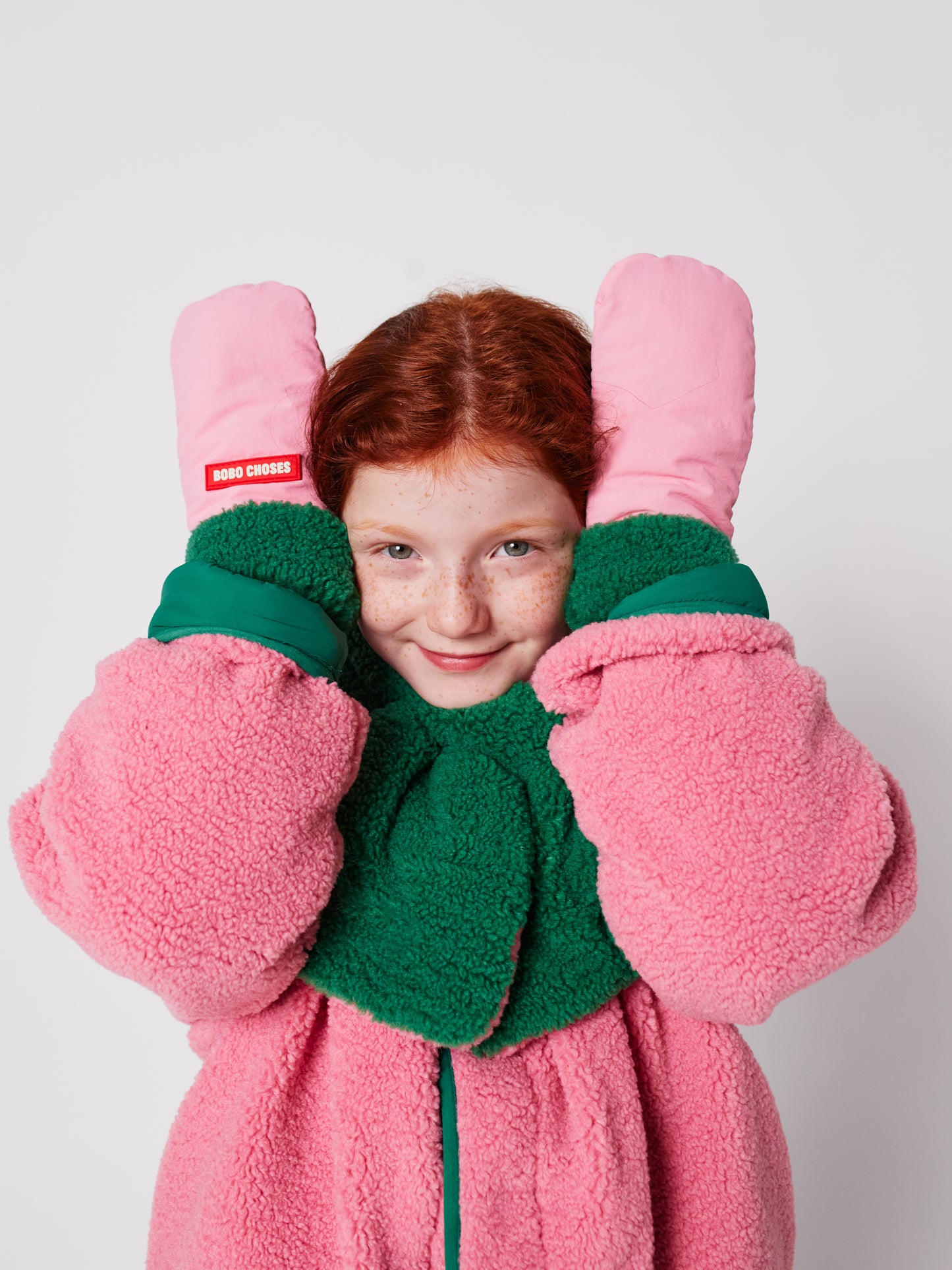 Bobo Choses Bicolor mittens pink