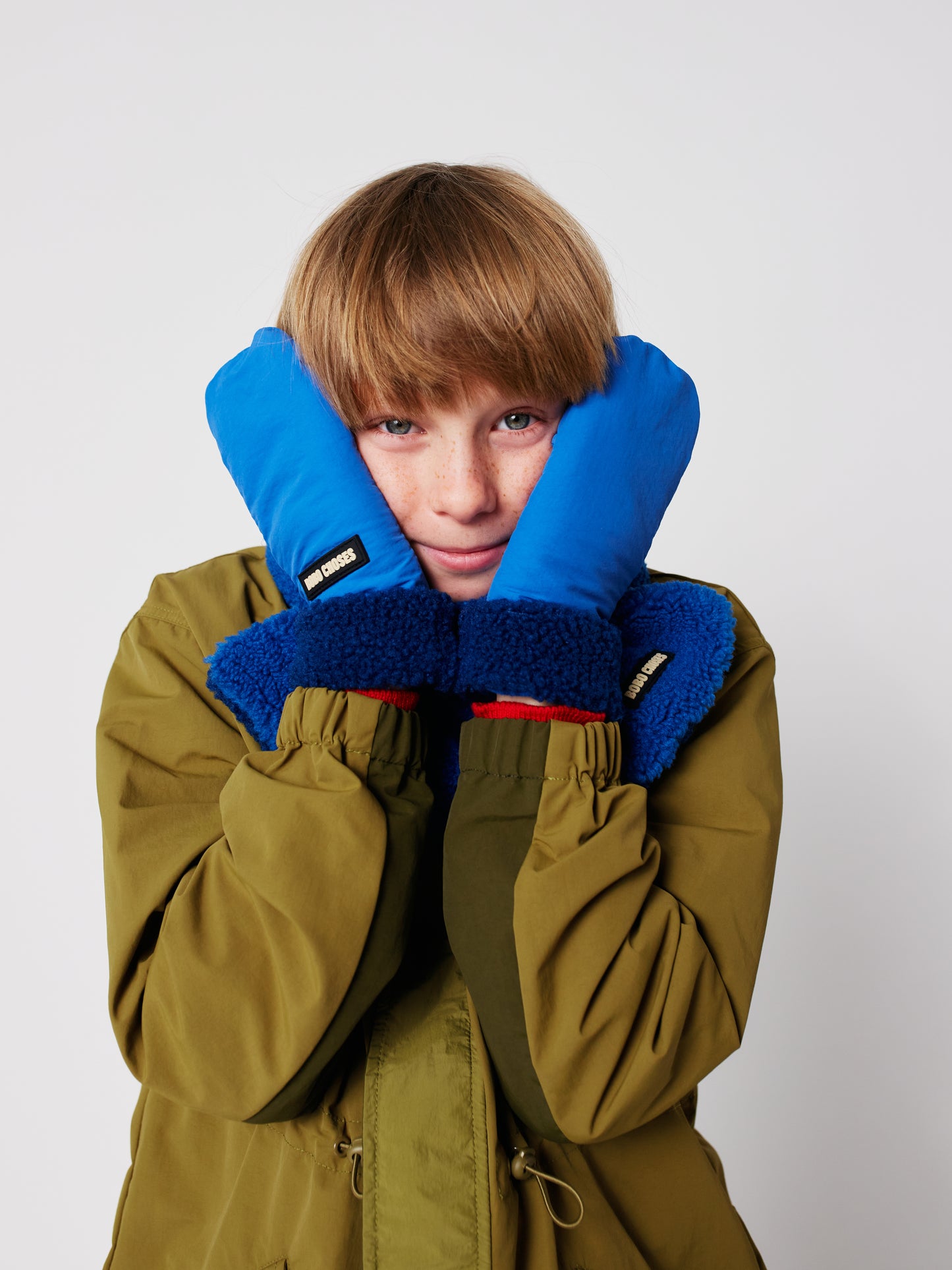 Bobo Choses Bicolor mittens blue