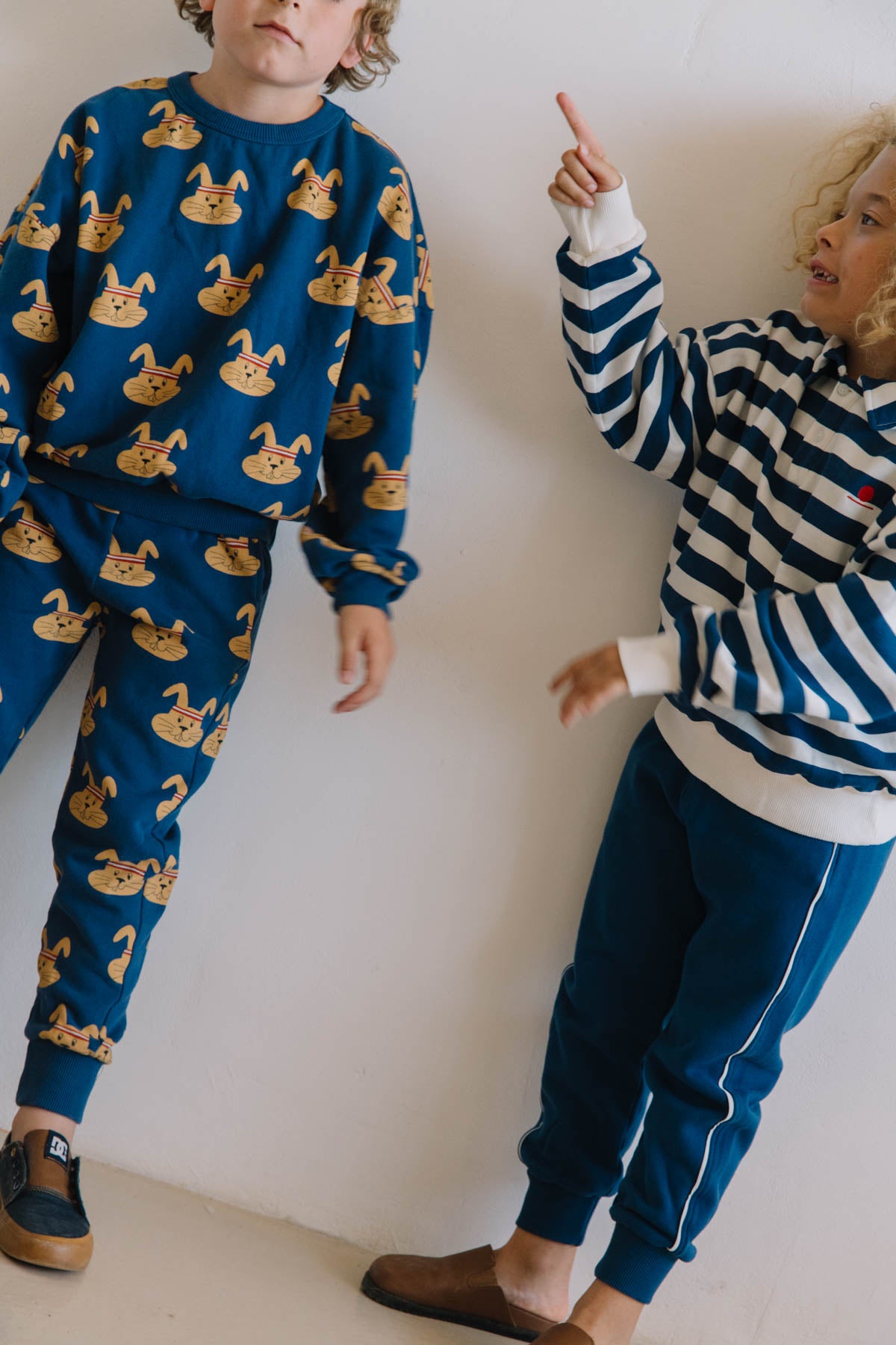 We Are Kids sweat Tony allover rabbits