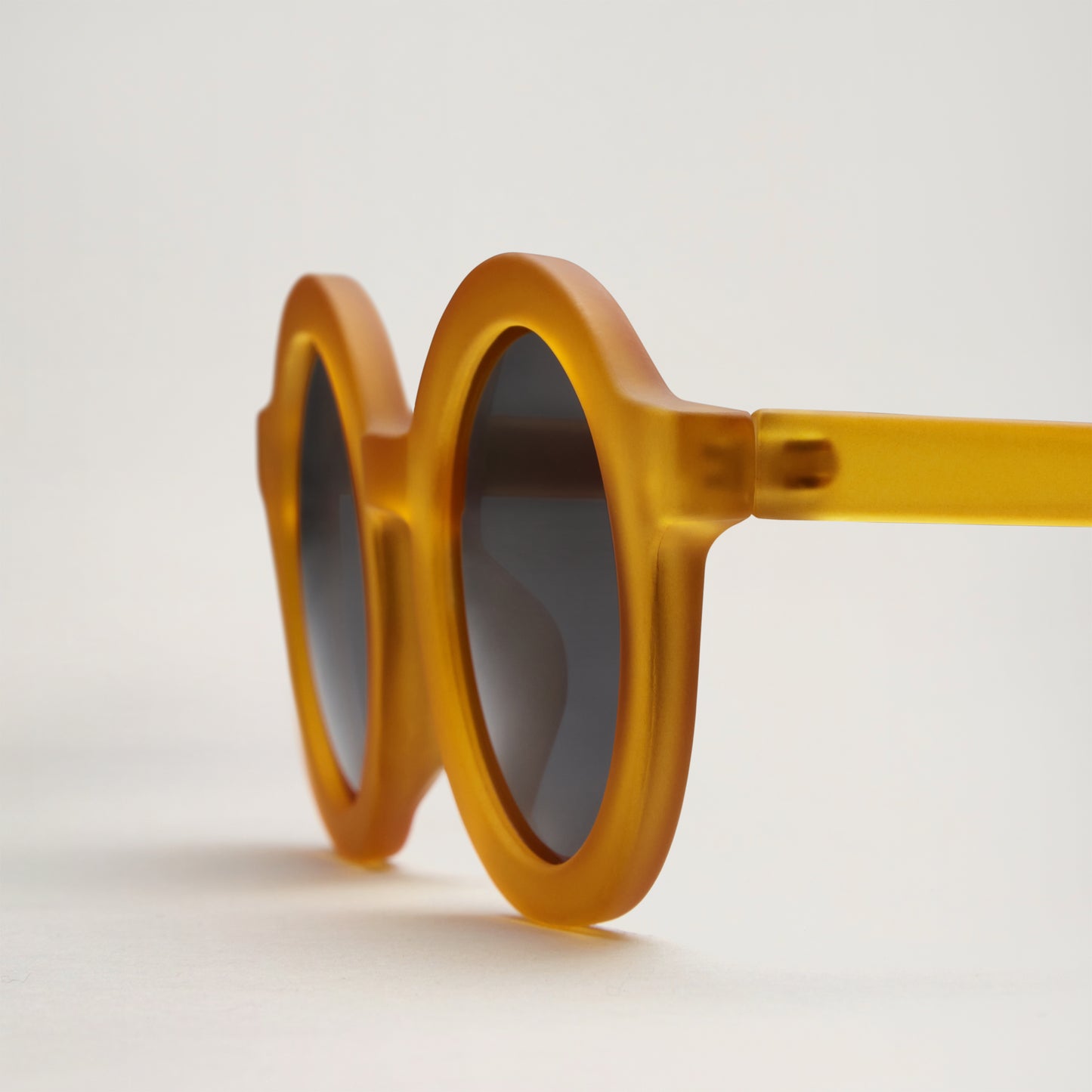 Signature round Kid sunnies YELLOW