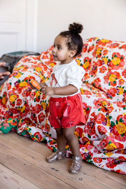 The Campamento LADYBUG Allover Shorts red / 3Y