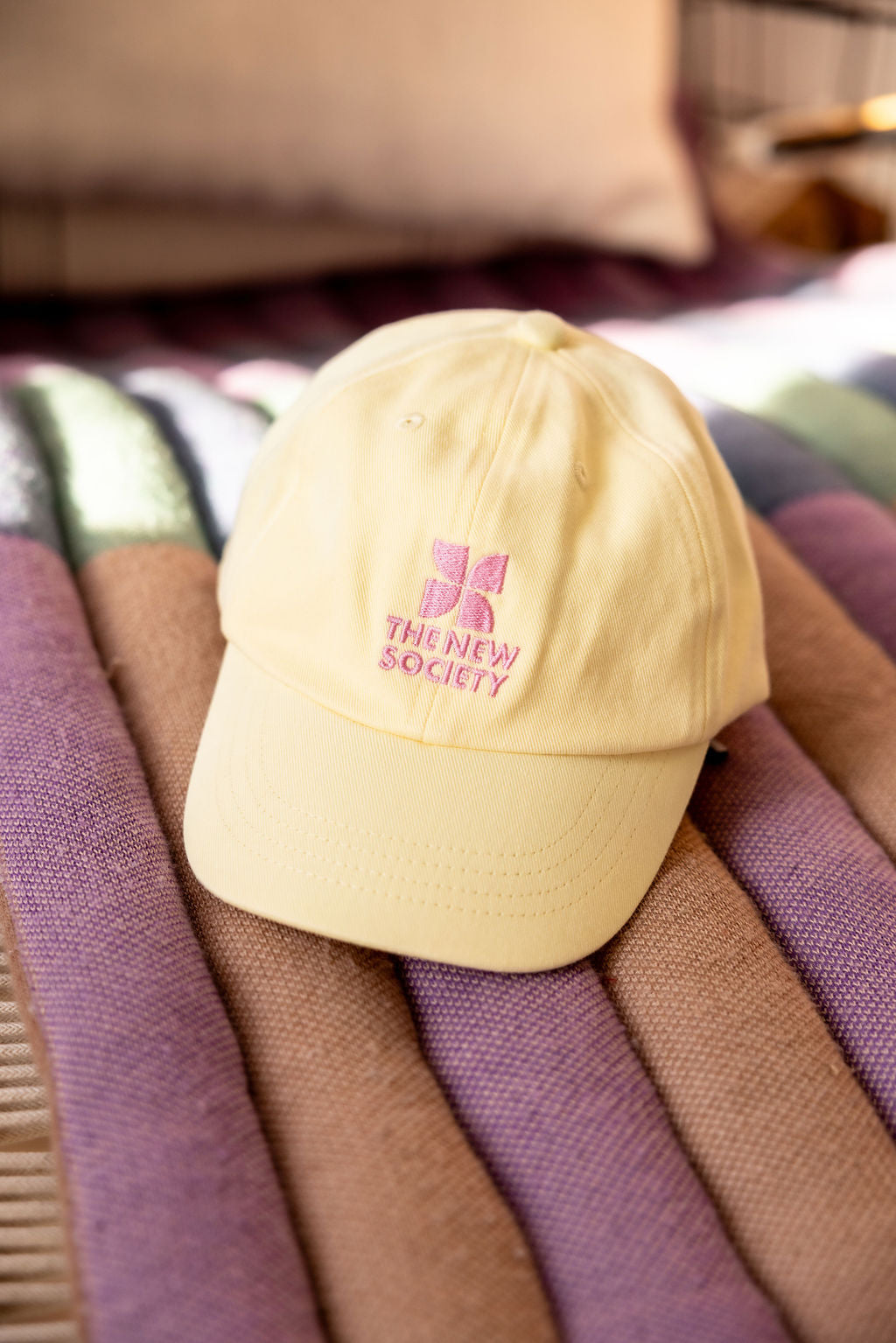 The New Society TNS LOGO Cap soft lemon