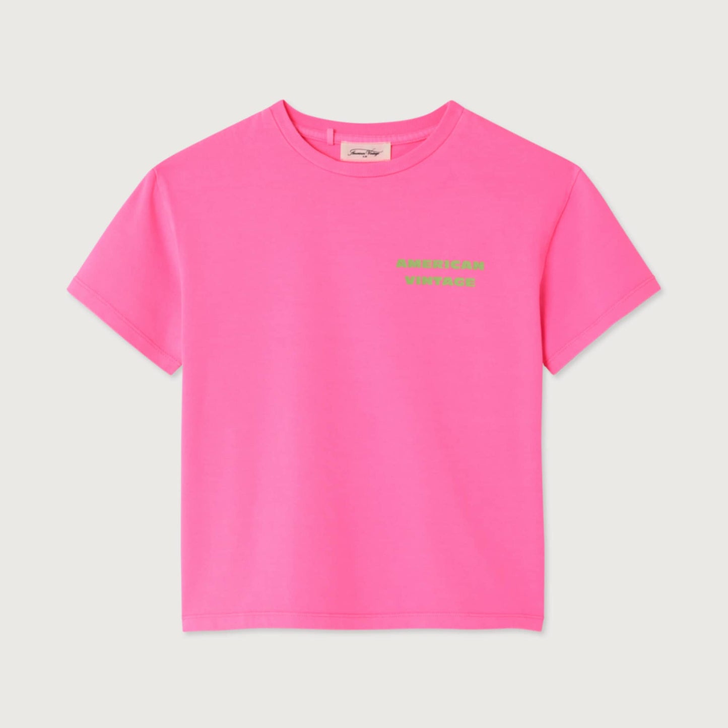 Fluo roze t-shirt met bordeaux letters op de achterkant van American Vintage Kids