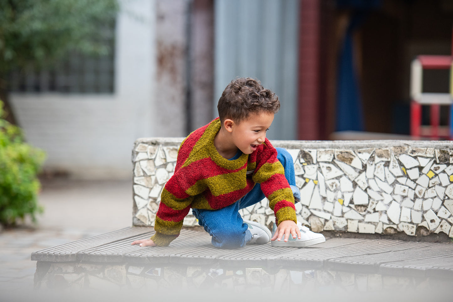 The Campamento RED STRIPES jumper / 9-10Y