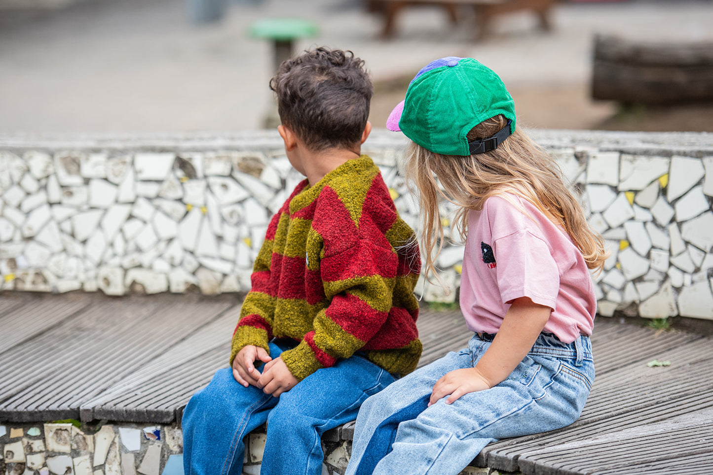 The Campamento RED STRIPES jumper / 9-10Y