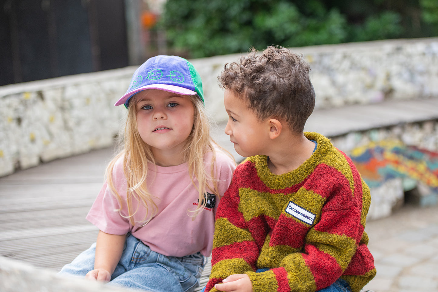 The Campamento RED STRIPES jumper / 9-10Y