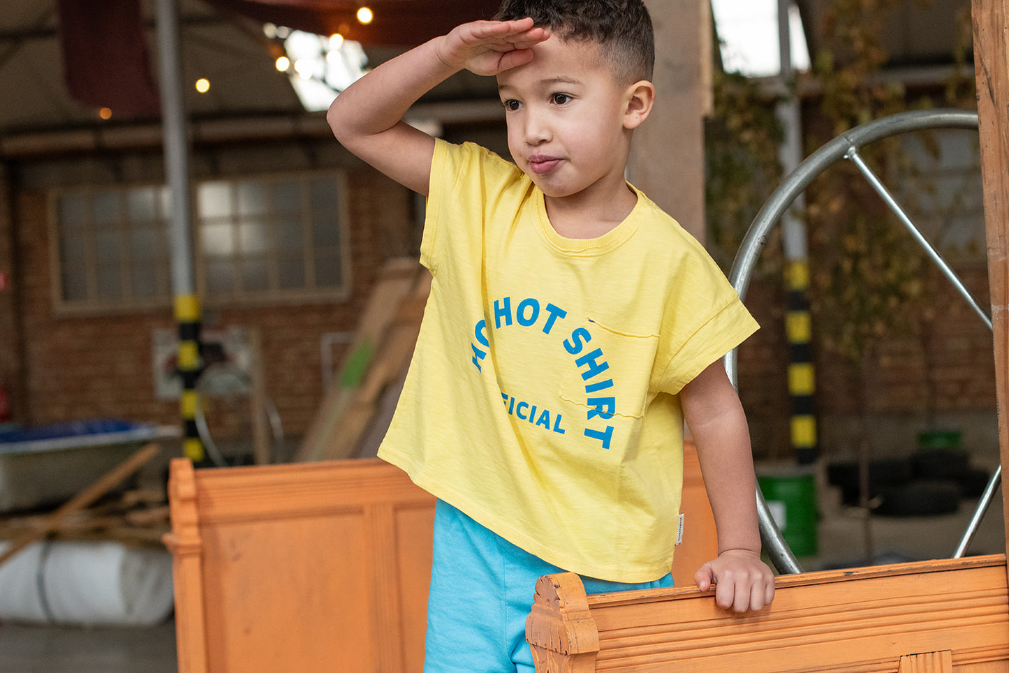 Weekend House Kids Pio Pio embroidered Bermuda sky blue