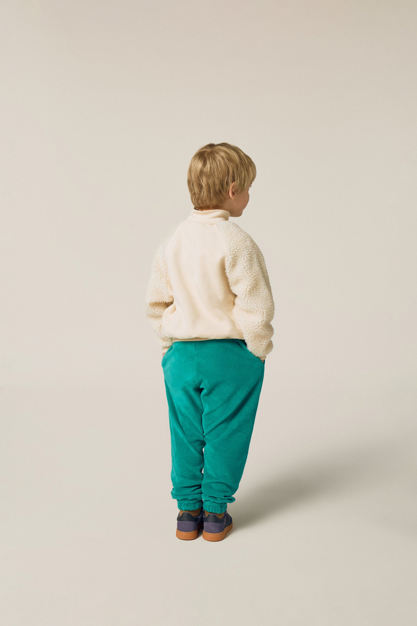 The Campamento Teddy sweatshirt ecru