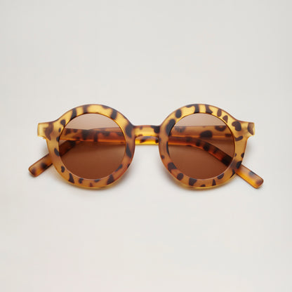 Signature round Adult sunnies LEO