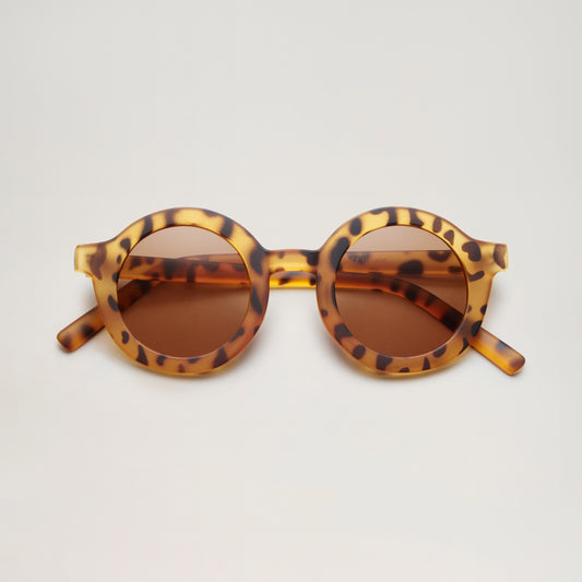 Signature round Adult sunnies LEO