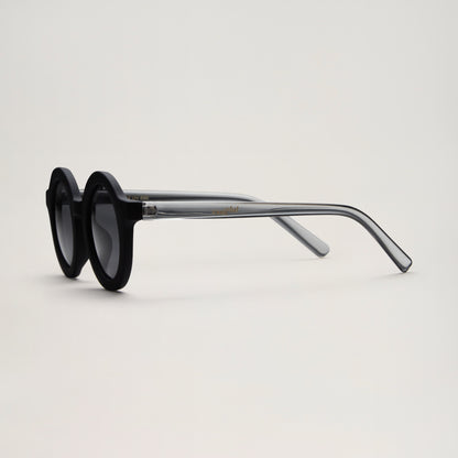Signature round Adult sunnies BLACK