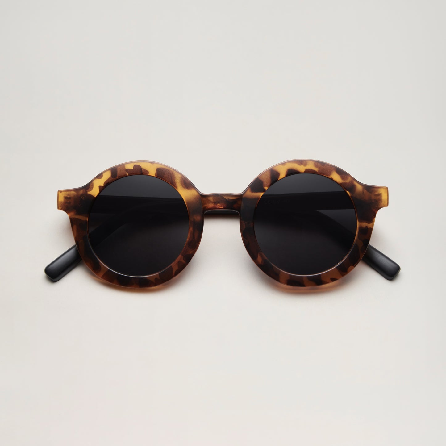 Signature round Adult sunnies TURTLE