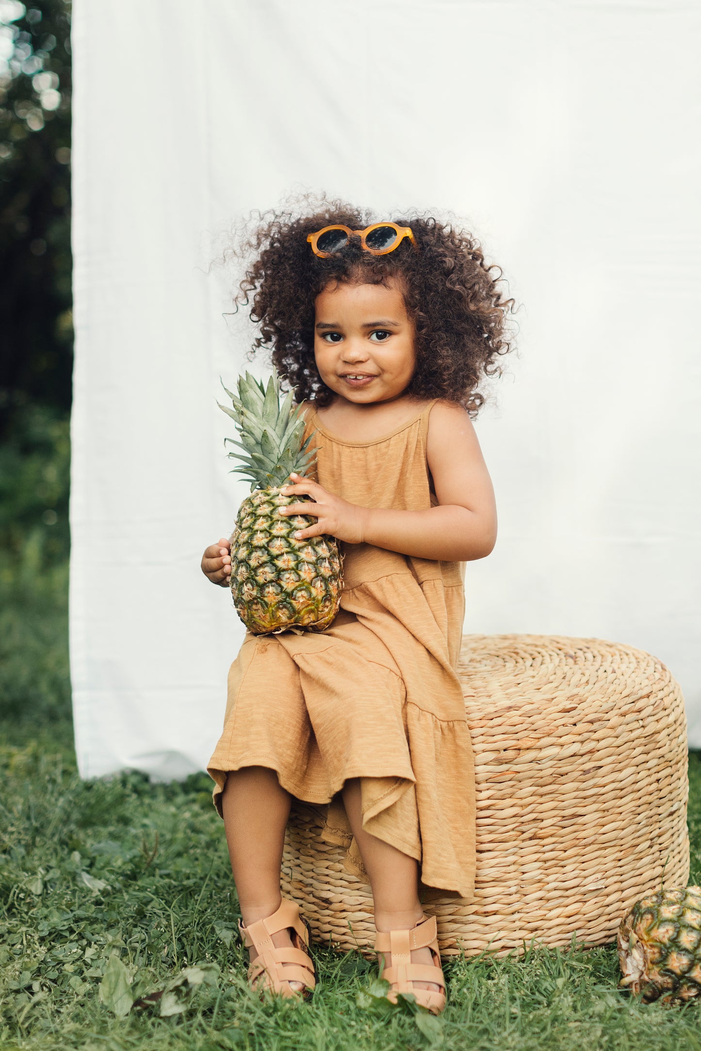 Signature round Kid sunnies YELLOW